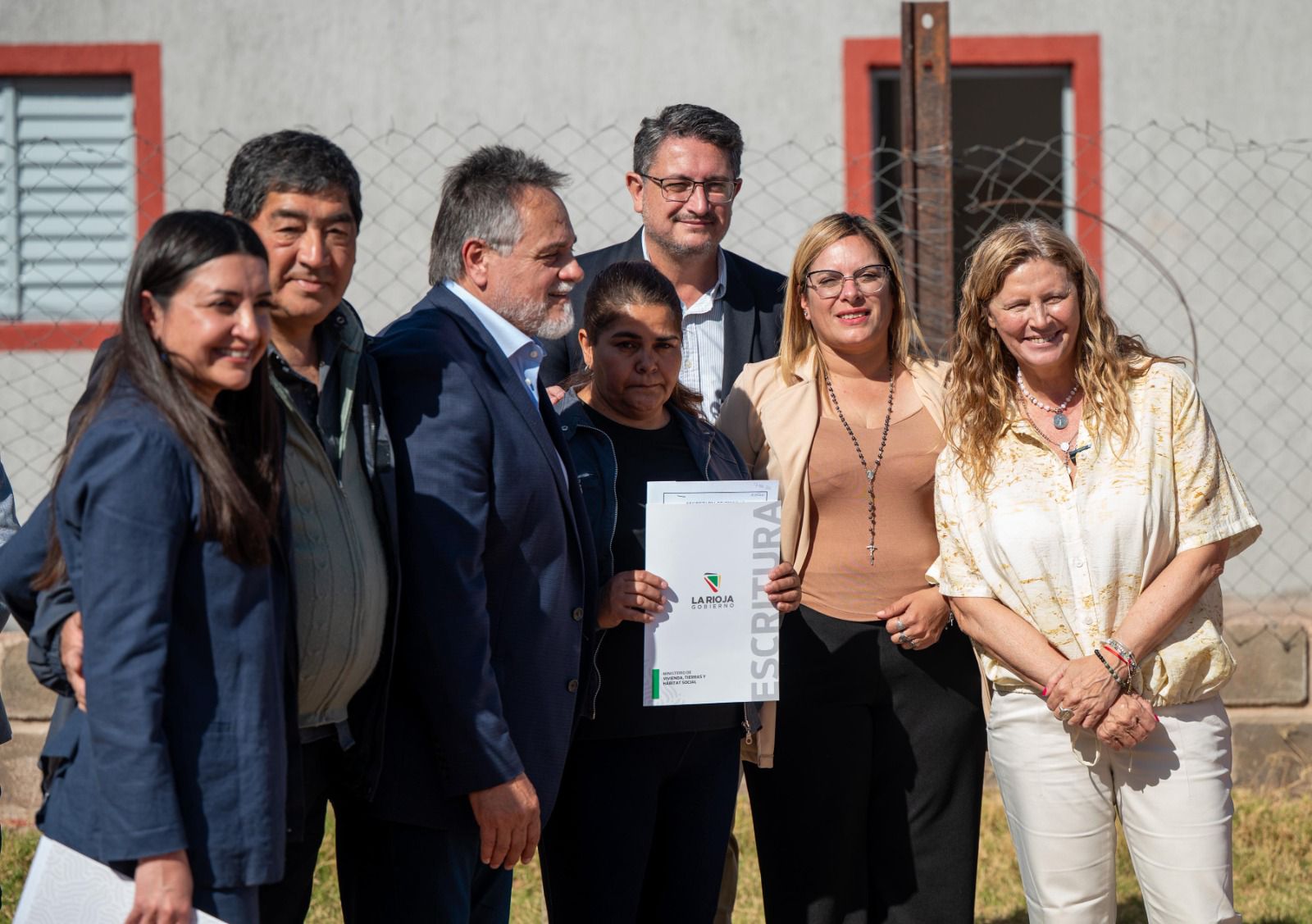 La Provincia entregó escrituras en Patquía y reafirmó el rol del Estado en la regularización dominial